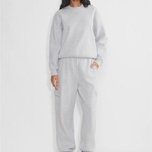 Aritzia medium tall cargo sweats